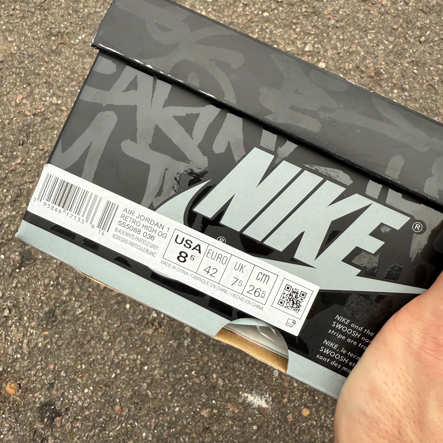 Nike Air Jordan 1 Retro High OG Rebellionaire (555088-036)