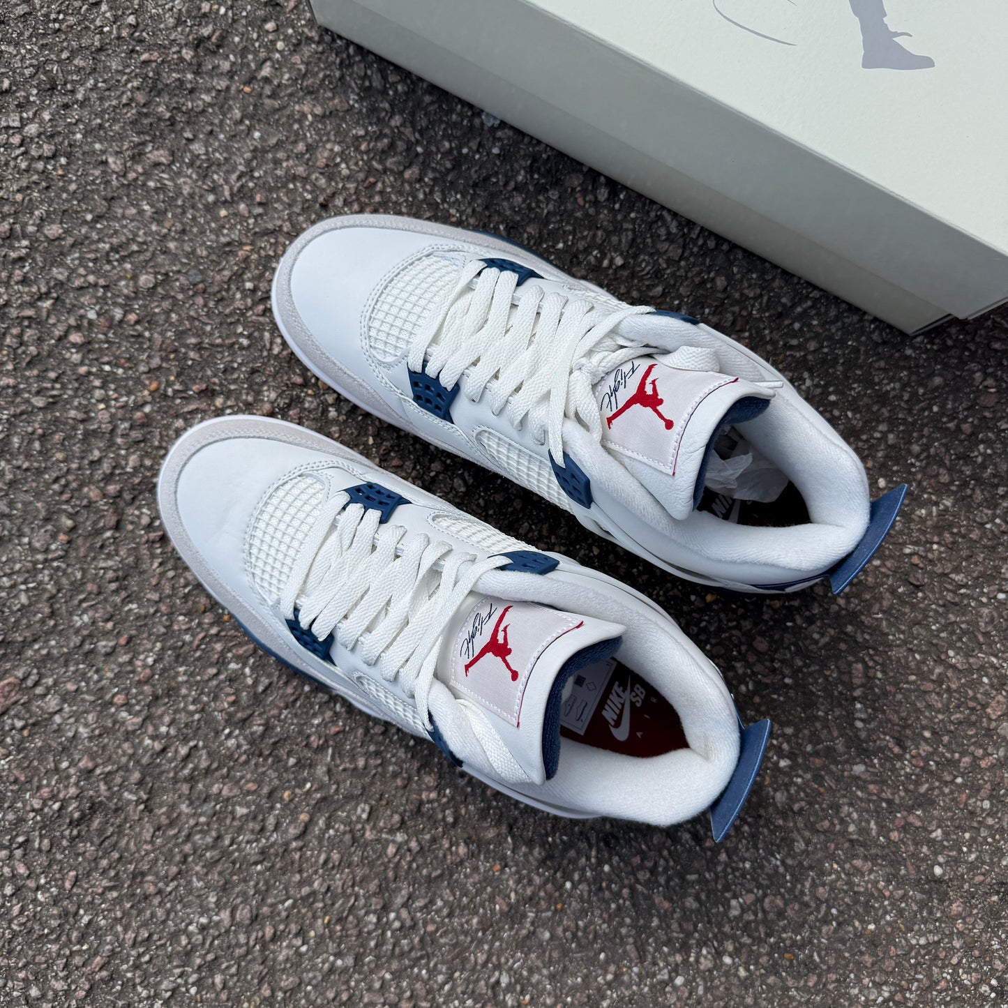 Nike SB x Air Jordan 4 'Navy' (DR5415-100)
